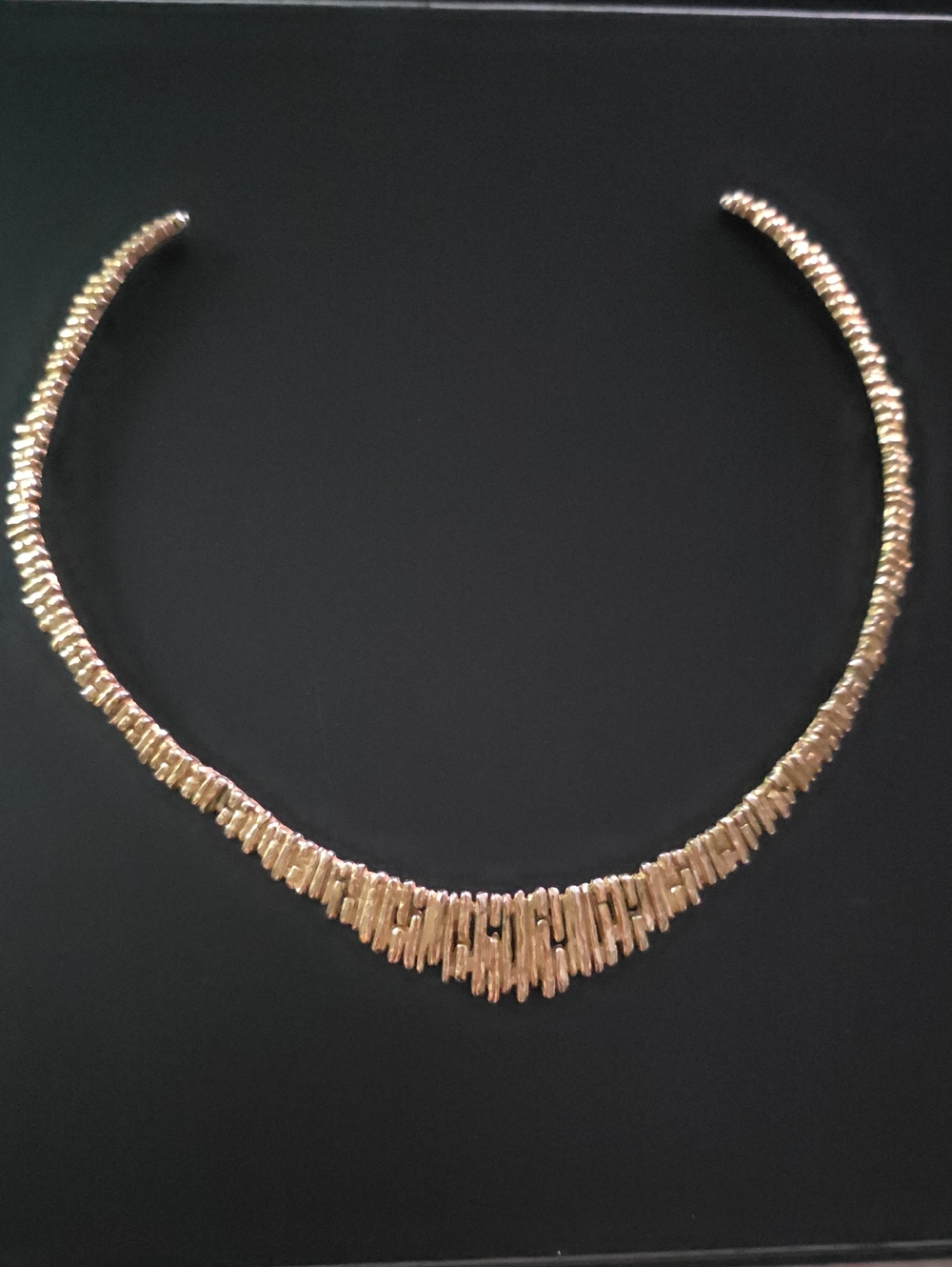 Kendra Scott Rylan Gold Collar Necklace - Picture 3 of 7